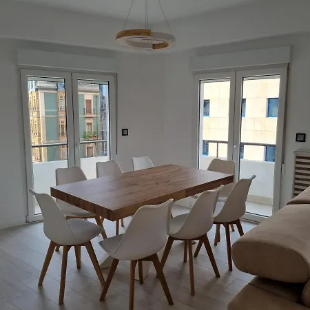 131a - Espectacular 8 Personas Puerto Apartment Gijon